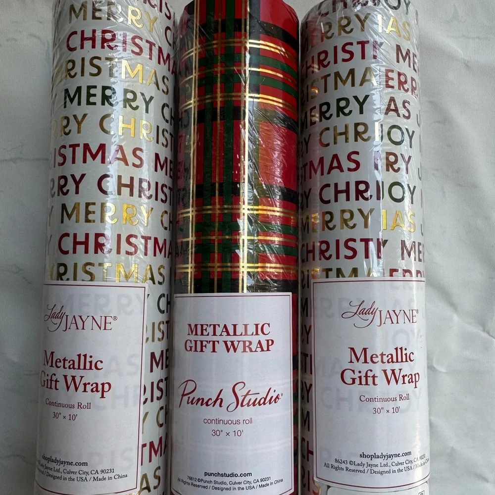 Punch studio Festive Christmas Gift Wrap Set - Red and White Merry Christmas new